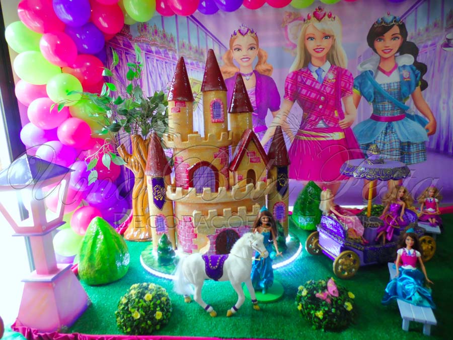 Aluguel Decoração Barbie - Festa Infantil